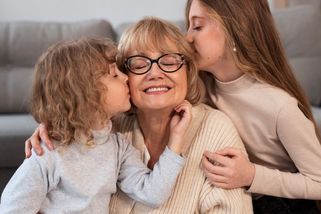 Dcera mi nabídla za hlídání vnoučat peníze, o kterých se mi ani nesnilo. Hned jsem to přijala - Médium.cz